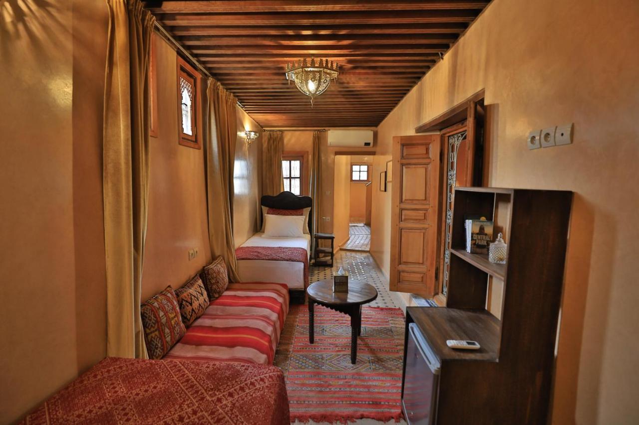 פס Riad Moulaydriss Et Giacomo מראה חיצוני תמונה